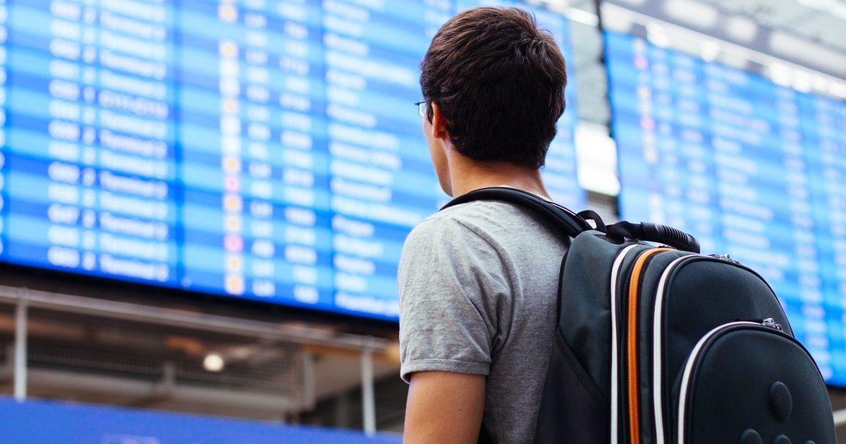 Türkiye'ye yeni gelen yabancı öğrencinin ilk 30 günü — işlem sırası